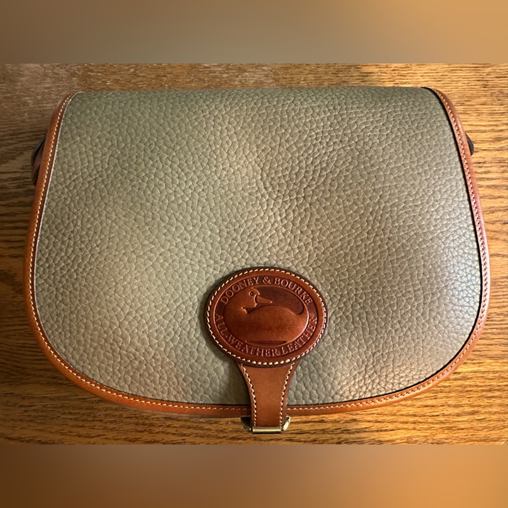 Rare Dooney & Bourke All-Weather Leather Western Saddle Bag Crossbody. Light tan